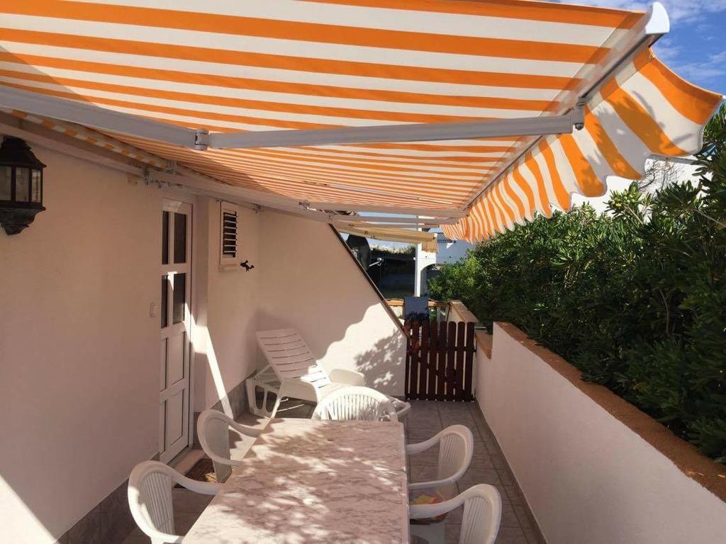Island Of Pag Holiday Apartments Pag Town Exterior foto