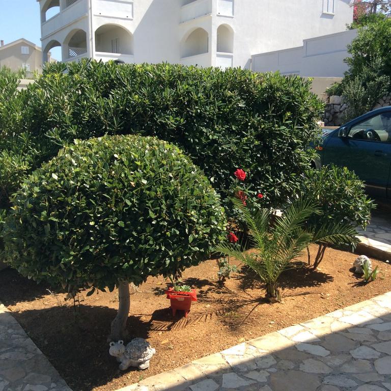 Island Of Pag Holiday Apartments Pag Town Exterior foto