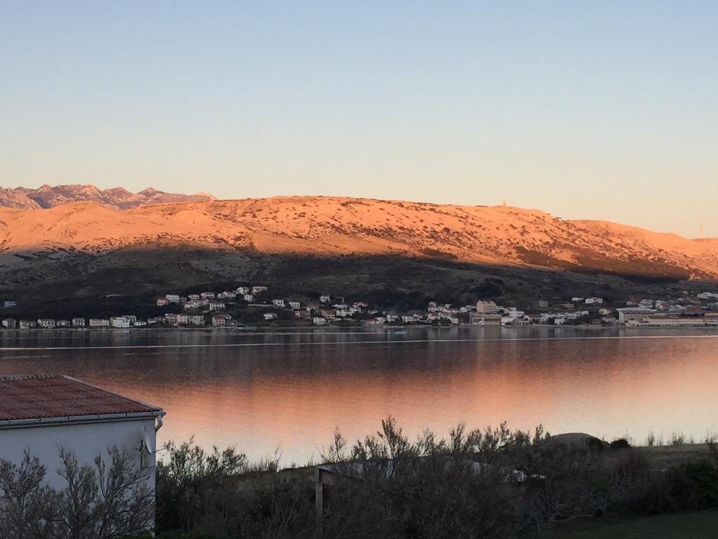 Island Of Pag Holiday Apartments Pag Town Exterior foto