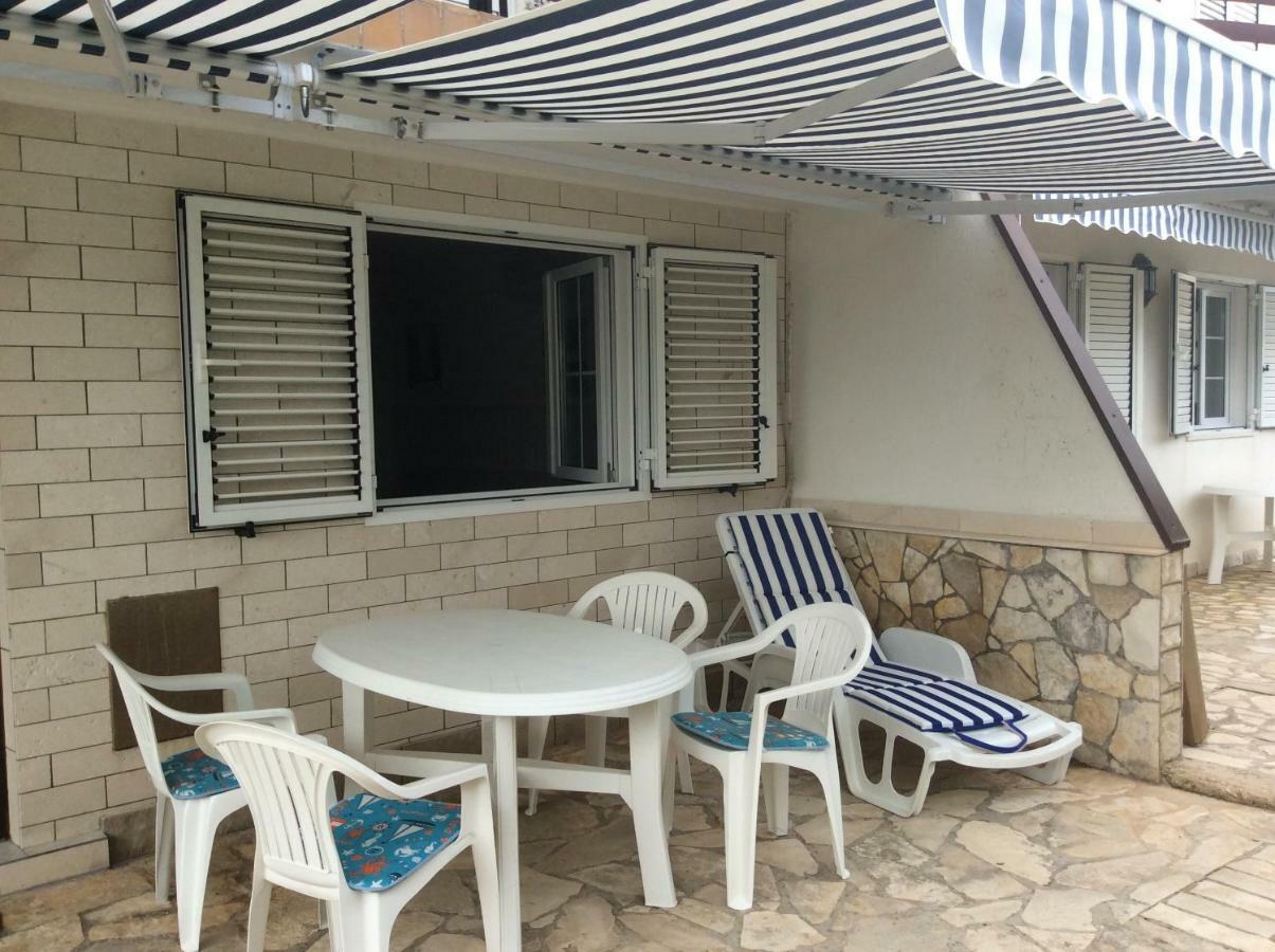 Island Of Pag Holiday Apartments Pag Town Exterior foto