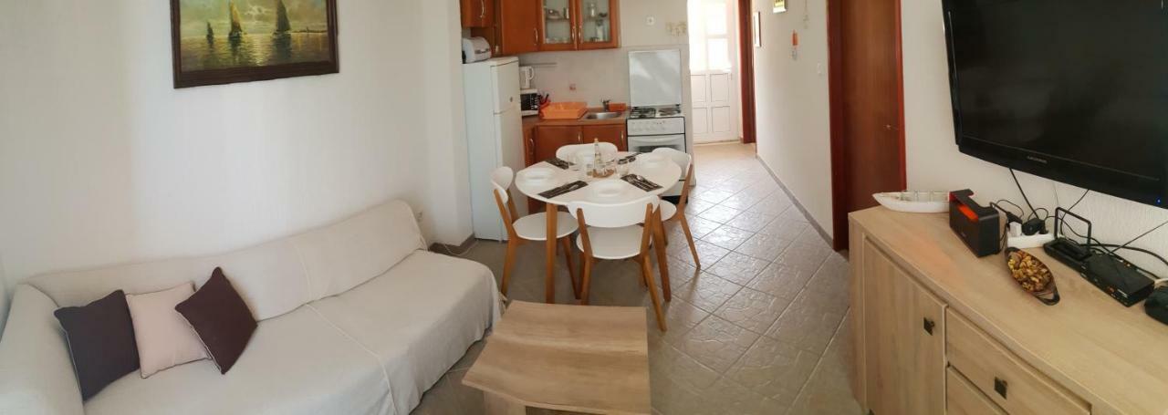 Island Of Pag Holiday Apartments Pag Town Exterior foto