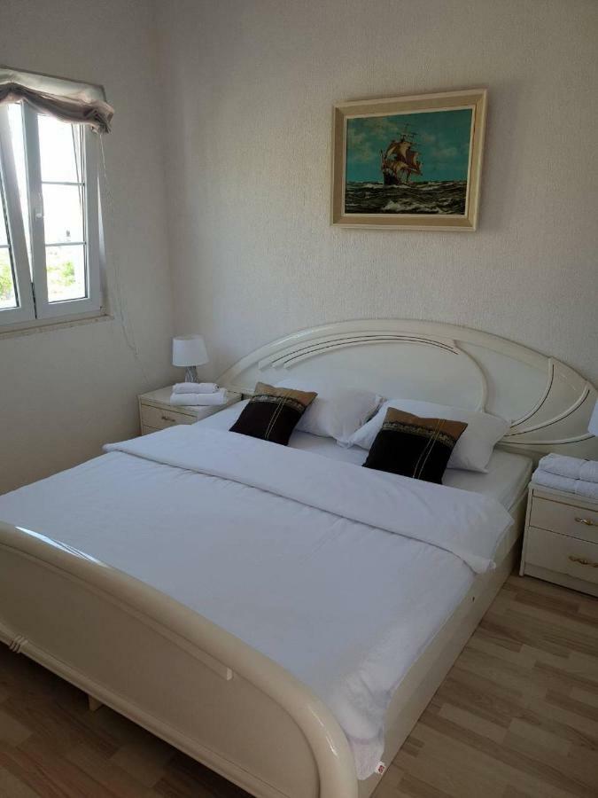 Island Of Pag Holiday Apartments Pag Town Exterior foto