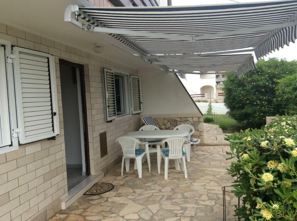 Island Of Pag Holiday Apartments Pag Town Exterior foto