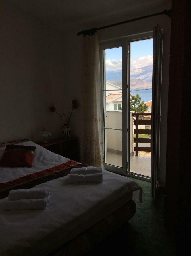 Island Of Pag Holiday Apartments Pag Town Exterior foto