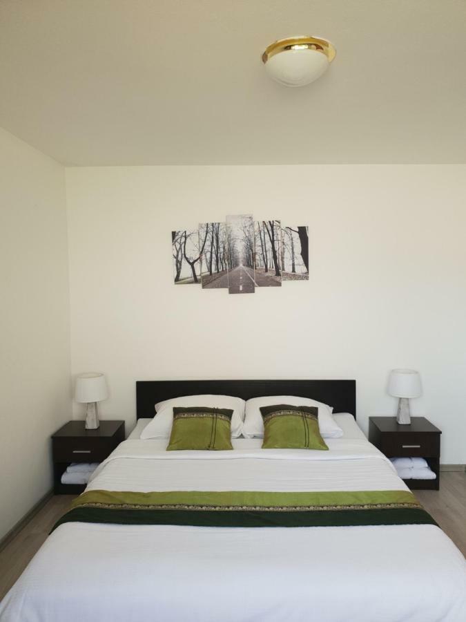Island Of Pag Holiday Apartments Pag Town Exterior foto